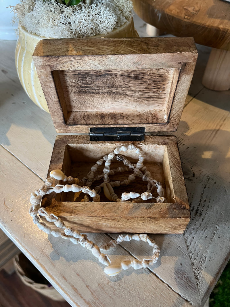 LV Wooden shell box, 3x4”