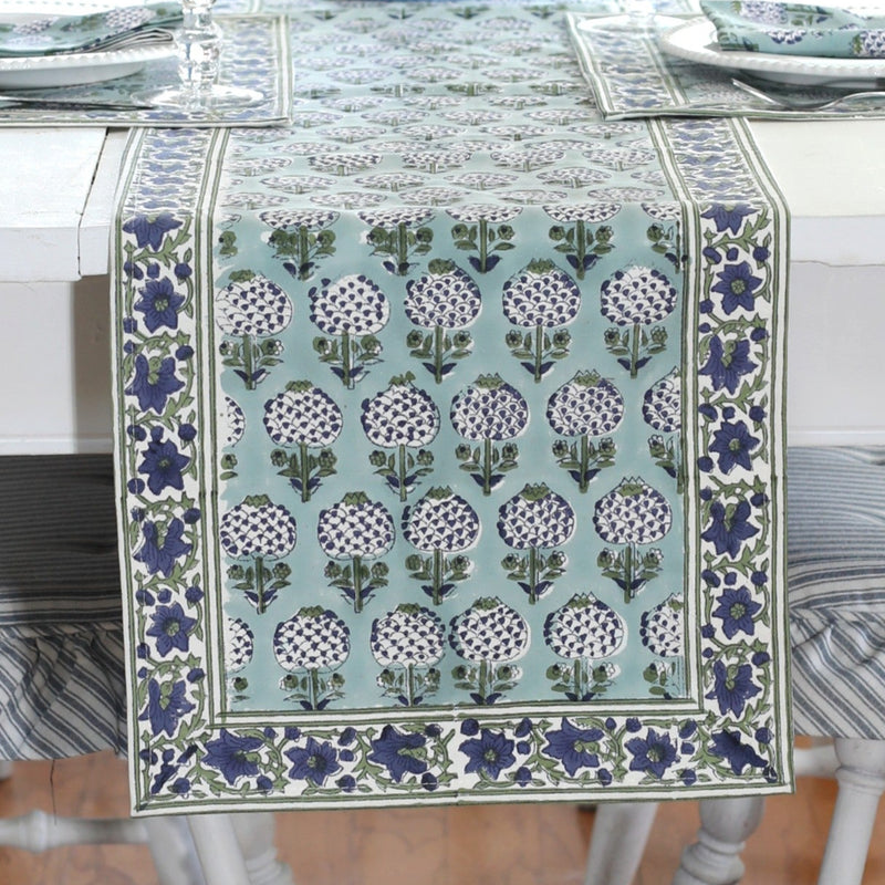PAR Table Runner Granada