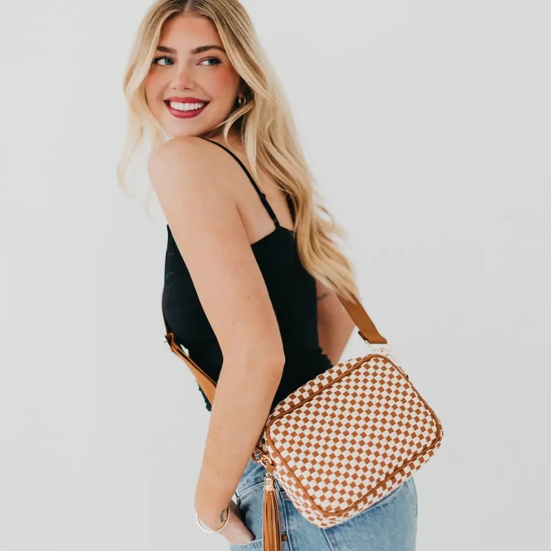 TL PS Woven Camera Crossbody