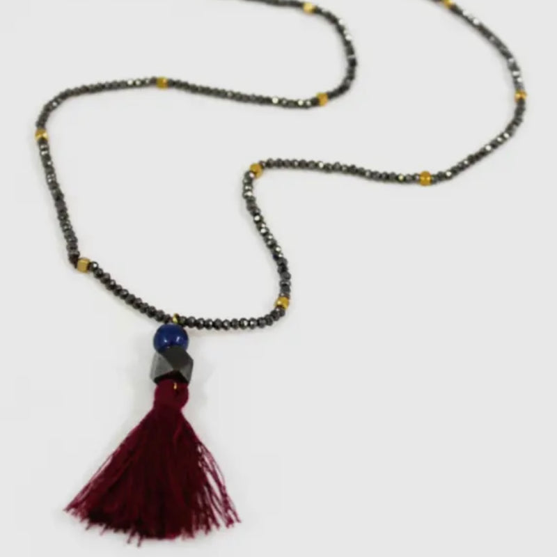 CC TASSEL ON CRYSTAL NECKLACE
