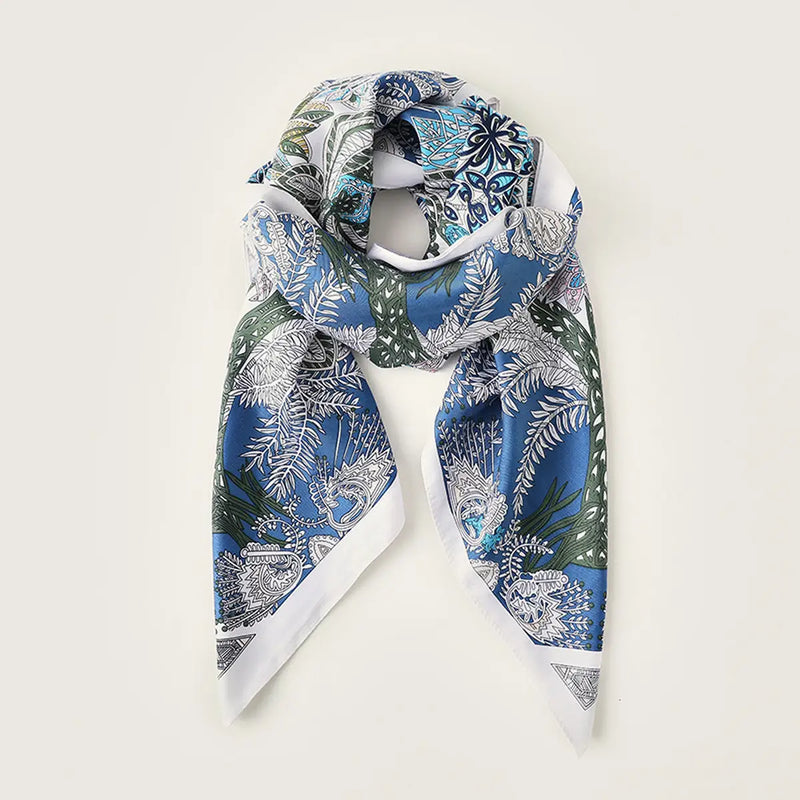 TL A A Leaf Print Scarf