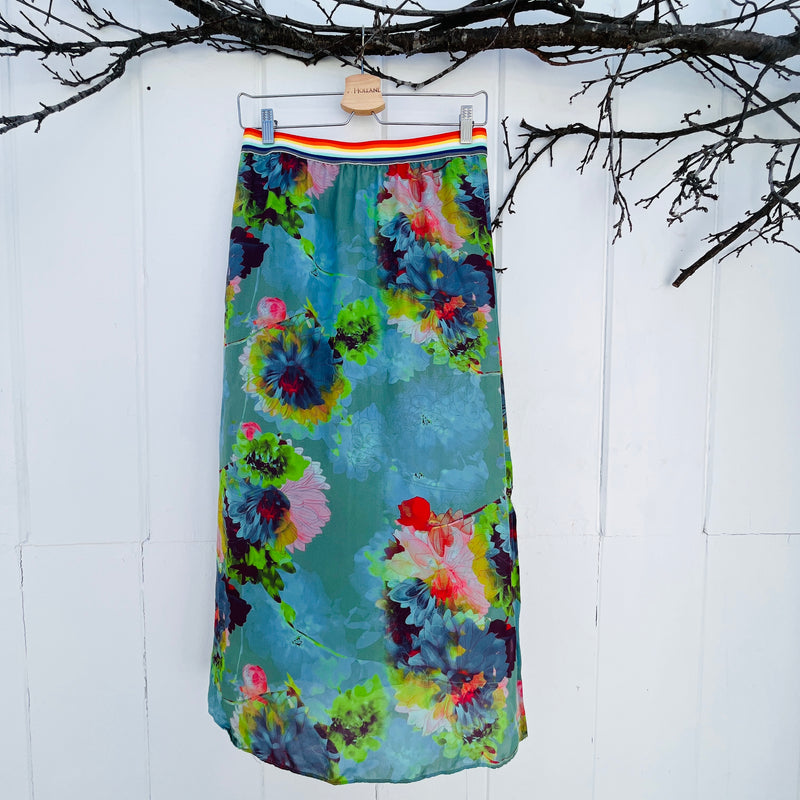 VH-1374 Koi Pond Silk Skirt
