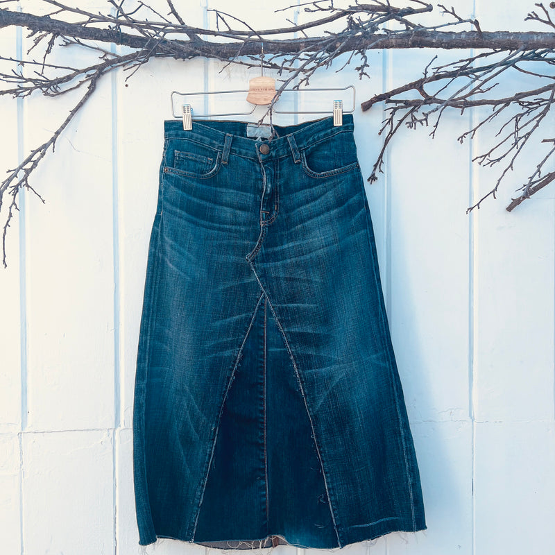 VH-DS33 Denim Skirt Size 2/4