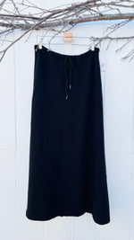 VH-1510 Black Maxi Skirt