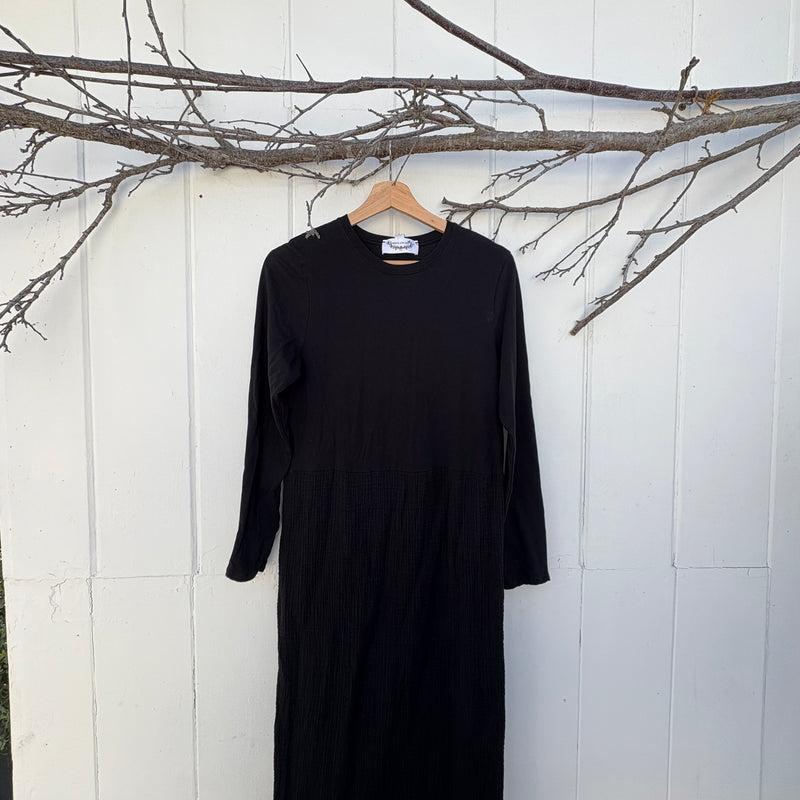 VH-Black T-Shirt Dress