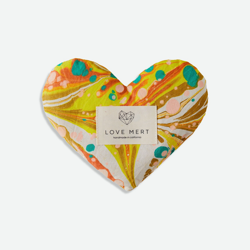 D Eye Love Pillow