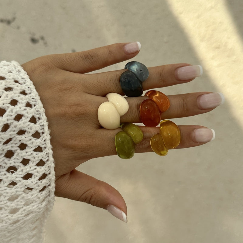 TL A A Lucite Ring