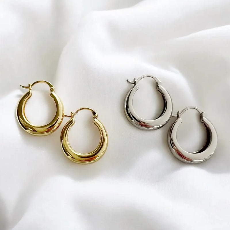 TL JTBC Wonder Hoop Earring