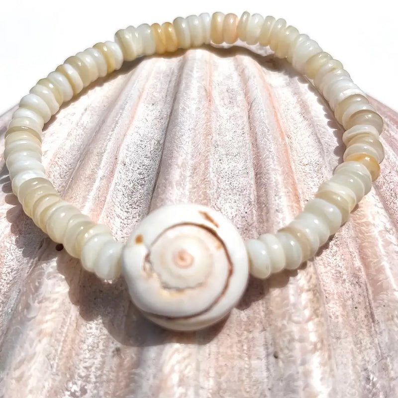 TL JHK Shell Bracelet